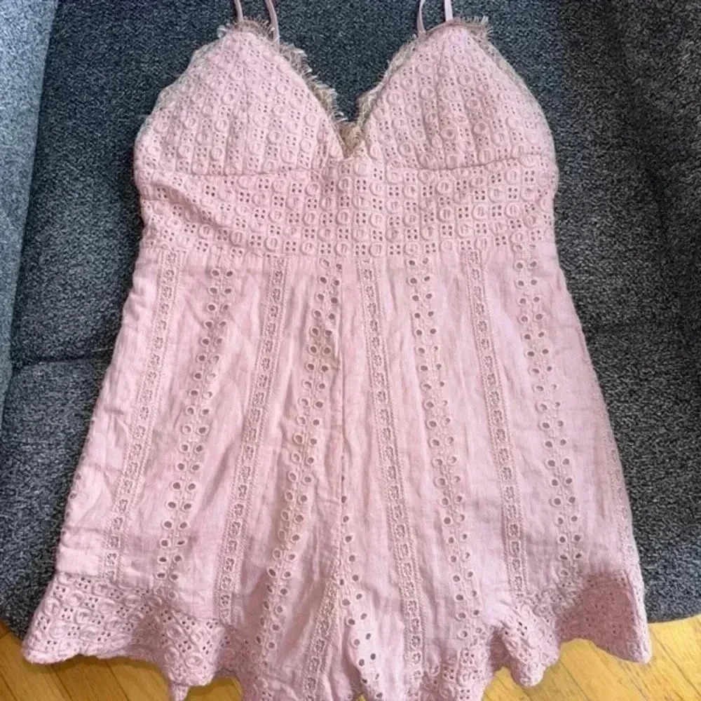 Fashion Nova Spaghetti Strap Lace Shorts Romper - Medium